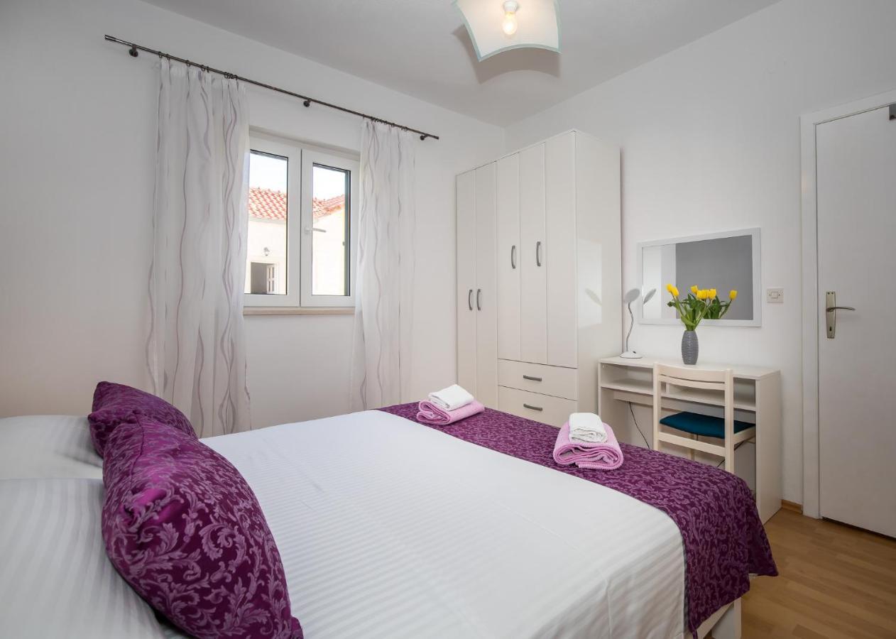 Apartmani Filipic Bol Exterior photo